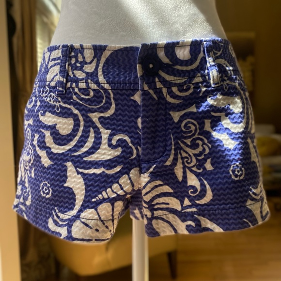 Lilly Pulitzer Walsh Shorts size 0 - Picture 2 of 9